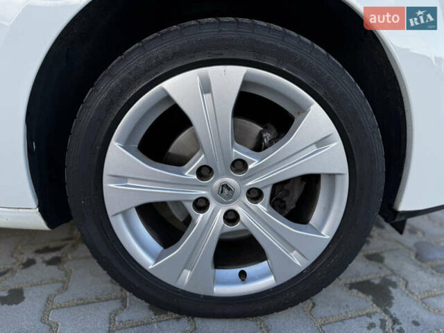Білий Рено Меган, об'ємом двигуна 1.6 л та пробігом 233 тис. км за 5950 $, фото 42 на Automoto.ua
