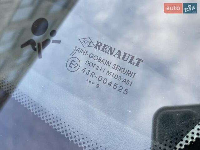 Білий Рено Меган, об'ємом двигуна 1.6 л та пробігом 252 тис. км за 7350 $, фото 65 на Automoto.ua