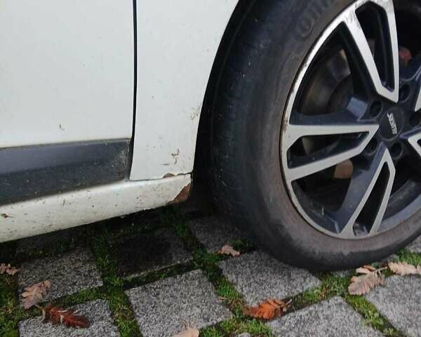 Белый Рено Меган, объемом двигателя 1.6 л и пробегом 264 тыс. км за 5541 $, фото 19 на Automoto.ua