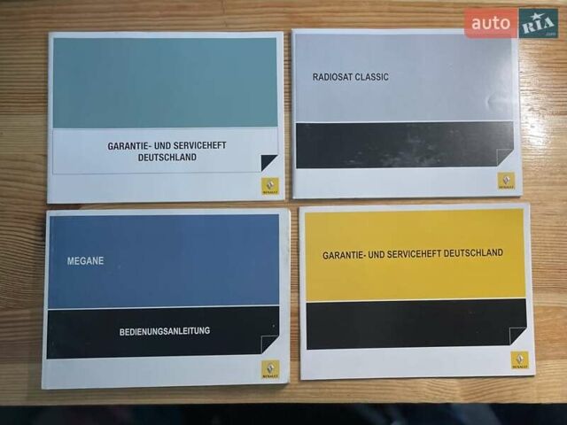 Білий Рено Меган, об'ємом двигуна 1.6 л та пробігом 252 тис. км за 7350 $, фото 59 на Automoto.ua