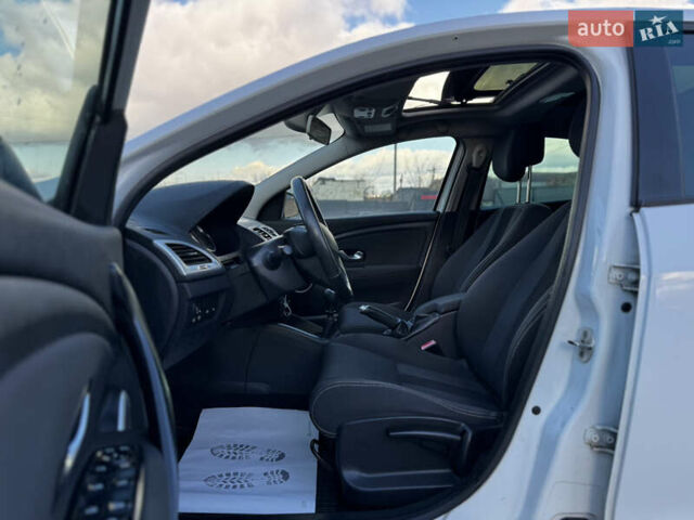 Білий Рено Меган, об'ємом двигуна 1.6 л та пробігом 233 тис. км за 5950 $, фото 25 на Automoto.ua