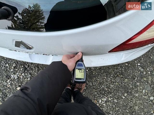 Білий Рено Меган, об'ємом двигуна 1.6 л та пробігом 252 тис. км за 7350 $, фото 95 на Automoto.ua