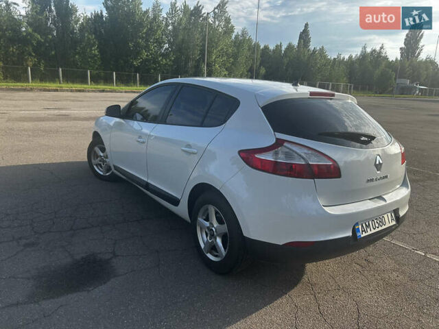 Білий Рено Меган, об'ємом двигуна 1.6 л та пробігом 228 тис. км за 6400 $, фото 6 на Automoto.ua