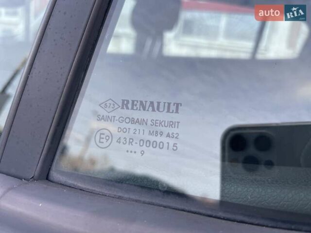 Білий Рено Меган, об'ємом двигуна 1.6 л та пробігом 252 тис. км за 7350 $, фото 68 на Automoto.ua