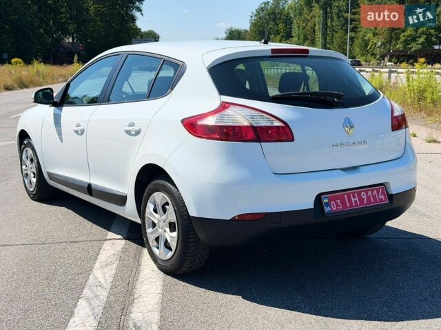 Білий Рено Меган, об'ємом двигуна 1.6 л та пробігом 222 тис. км за 6500 $, фото 9 на Automoto.ua