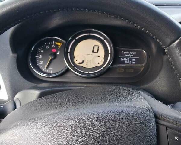 Белый Рено Меган, объемом двигателя 1.6 л и пробегом 264 тыс. км за 5541 $, фото 12 на Automoto.ua