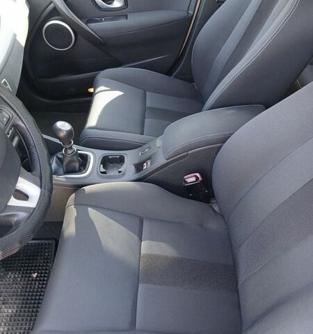 Білий Рено Меган, об'ємом двигуна 2 л та пробігом 198 тис. км за 7500 $, фото 10 на Automoto.ua