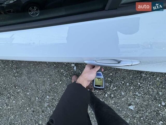 Білий Рено Меган, об'ємом двигуна 1.6 л та пробігом 252 тис. км за 7350 $, фото 90 на Automoto.ua