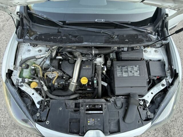 Белый Рено Меган, объемом двигателя 1.5 л и пробегом 171 тыс. км за 6000 $, фото 7 на Automoto.ua