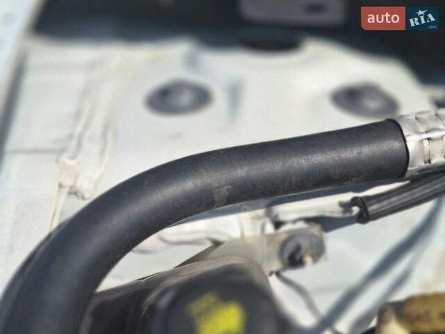 Белый Рено Меган, объемом двигателя 1.5 л и пробегом 242 тыс. км за 5999 $, фото 18 на Automoto.ua