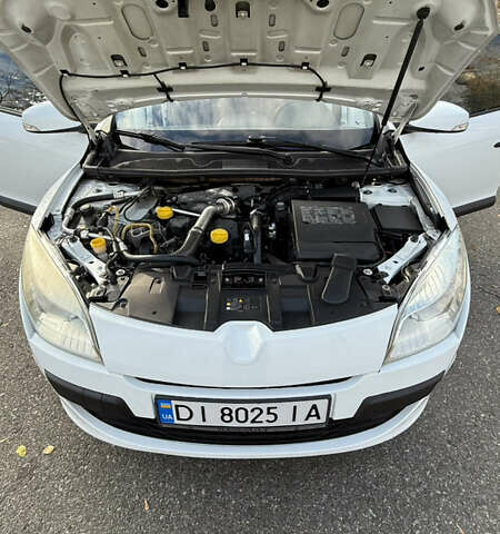 Белый Рено Меган, объемом двигателя 1.46 л и пробегом 320 тыс. км за 5700 $, фото 14 на Automoto.ua