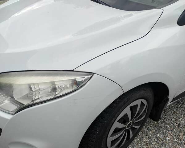 Білий Рено Меган, об'ємом двигуна 1.5 л та пробігом 196 тис. км за 7000 $, фото 11 на Automoto.ua