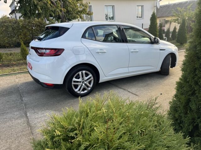 Білий Рено Меган, об'ємом двигуна 1.5 л та пробігом 213 тис. км за 12400 $, фото 6 на Automoto.ua