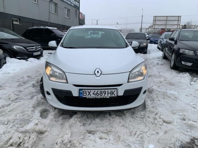 Белый Рено Меган, объемом двигателя 1.5 л и пробегом 342 тыс. км за 4300 $, фото 1 на Automoto.ua