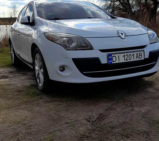 Білий Рено Меган, об'ємом двигуна 1.6 л та пробігом 223 тис. км за 8500 $, фото 3 на Automoto.ua