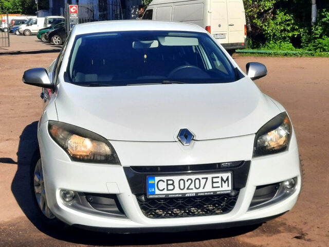 Білий Рено Меган, об'ємом двигуна 1.4 л та пробігом 210 тис. км за 6999 $, фото 2 на Automoto.ua