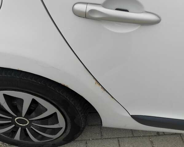 Білий Рено Меган, об'ємом двигуна 1.5 л та пробігом 196 тис. км за 7000 $, фото 9 на Automoto.ua