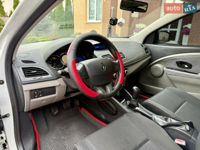 Рено Меган 2010 у Тернополі на Automoto.ua Білий Рено Меган, об'ємом двигуна 1.5 л та пробігом 247 тис. км за 5433 $, фото 21 на Automoto.ua