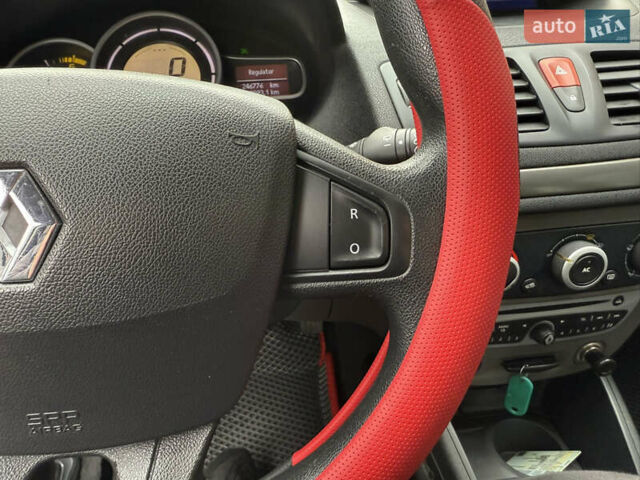 Белый Рено Меган, объемом двигателя 1.5 л и пробегом 247 тыс. км за 5433 $, фото 25 на Automoto.ua