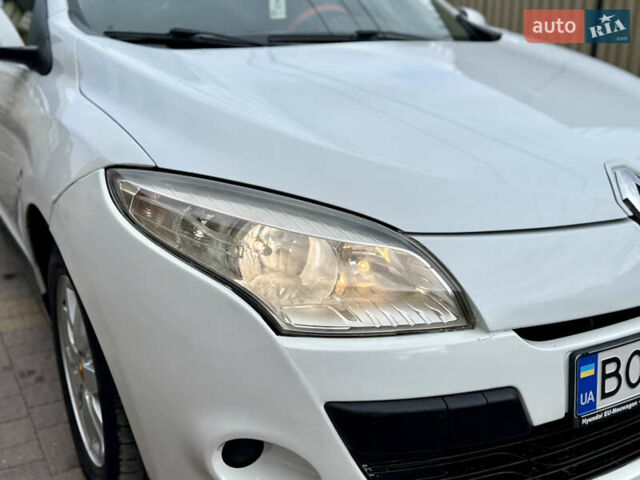 Рено Меган 2010 у Тернополі на Automoto.ua Білий Рено Меган, об'ємом двигуна 1.5 л та пробігом 247 тис. км за 5433 $, фото 13 на Automoto.ua
