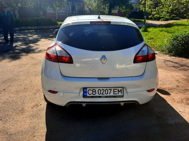 Білий Рено Меган, об'ємом двигуна 1.4 л та пробігом 210 тис. км за 6999 $, фото 3 на Automoto.ua