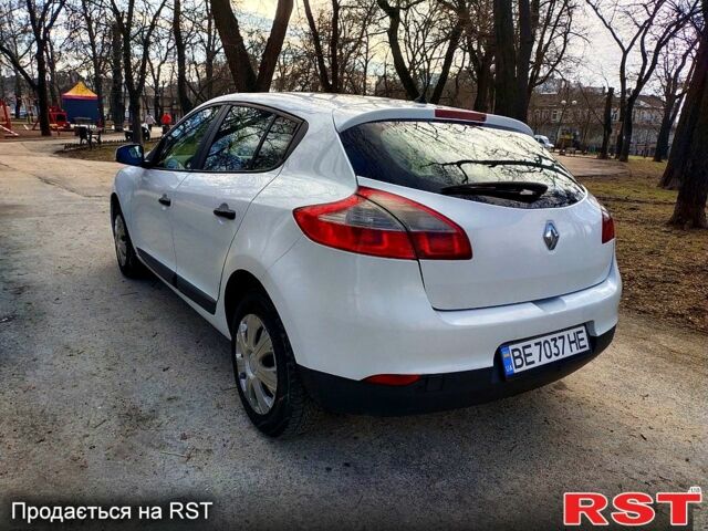 Білий Рено Меган, об'ємом двигуна 1.5 л та пробігом 299 тис. км за 4900 $, фото 3 на Automoto.ua