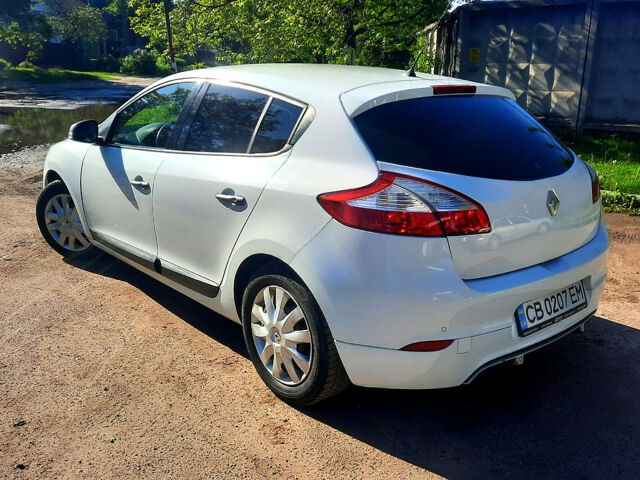 Білий Рено Меган, об'ємом двигуна 1.4 л та пробігом 210 тис. км за 6500 $, фото 6 на Automoto.ua