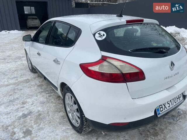 Белый Рено Меган, объемом двигателя 1.46 л и пробегом 226 тыс. км за 5899 $, фото 11 на Automoto.ua