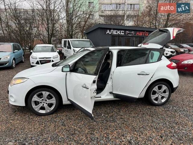 Білий Рено Меган, об'ємом двигуна 1.6 л та пробігом 233 тис. км за 6850 $, фото 79 на Automoto.ua