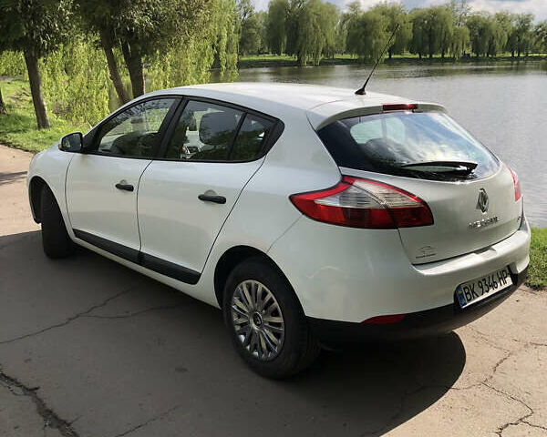 Білий Рено Меган, об'ємом двигуна 1.5 л та пробігом 192 тис. км за 5800 $, фото 4 на Automoto.ua