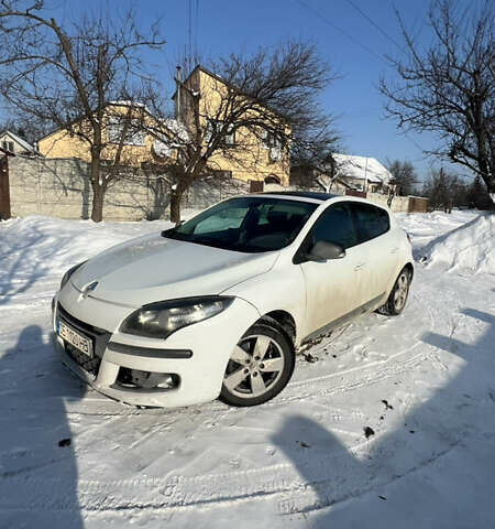 Білий Рено Меган, об'ємом двигуна 1.46 л та пробігом 287 тис. км за 6500 $, фото 8 на Automoto.ua