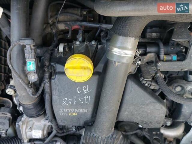 Білий Рено Меган, об'ємом двигуна 1.46 л та пробігом 163 тис. км за 7500 $, фото 39 на Automoto.ua