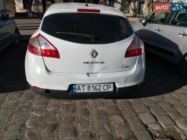 Белый Рено Меган, объемом двигателя 1.46 л и пробегом 289 тыс. км за 4000 $, фото 8 на Automoto.ua