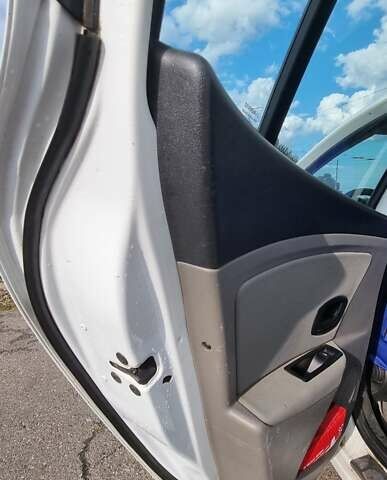 Білий Рено Меган, об'ємом двигуна 1.5 л та пробігом 311 тис. км за 6500 $, фото 7 на Automoto.ua