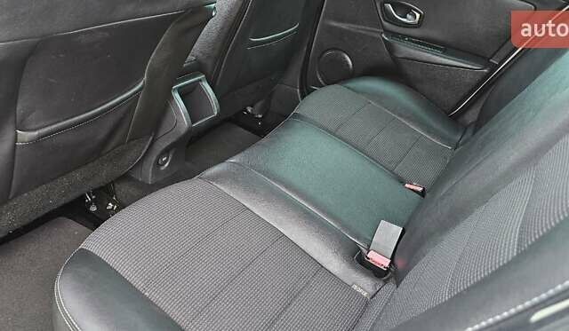 Белый Рено Меган, объемом двигателя 1.5 л и пробегом 231 тыс. км за 7200 $, фото 20 на Automoto.ua