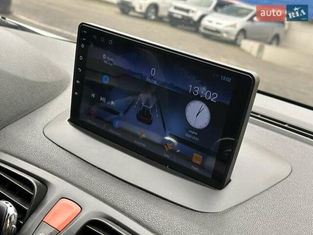 Белый Рено Меган, объемом двигателя 1.5 л и пробегом 275 тыс. км за 6440 $, фото 22 на Automoto.ua