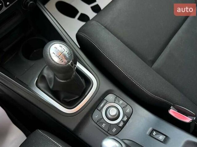 Белый Рено Меган, объемом двигателя 1.46 л и пробегом 188 тыс. км за 7700 $, фото 13 на Automoto.ua