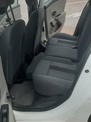 Белый Рено Меган, объемом двигателя 1.5 л и пробегом 306 тыс. км за 6499 $, фото 3 на Automoto.ua