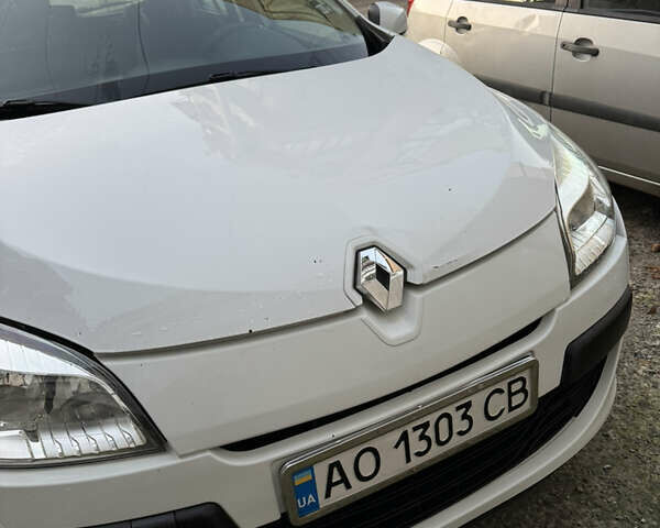 Білий Рено Меган, об'ємом двигуна 1.5 л та пробігом 375 тис. км за 6100 $, фото 9 на Automoto.ua
