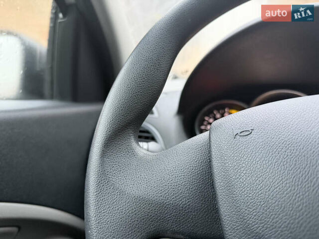 Белый Рено Меган, объемом двигателя 1.6 л и пробегом 198 тыс. км за 6200 $, фото 18 на Automoto.ua