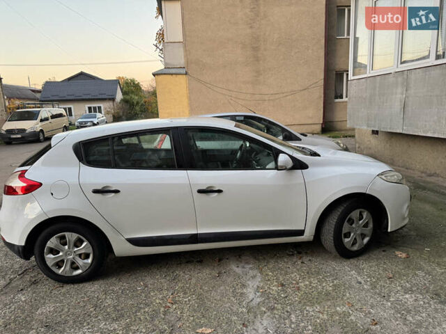 Білий Рено Меган, об'ємом двигуна 1.5 л та пробігом 375 тис. км за 6100 $, фото 6 на Automoto.ua