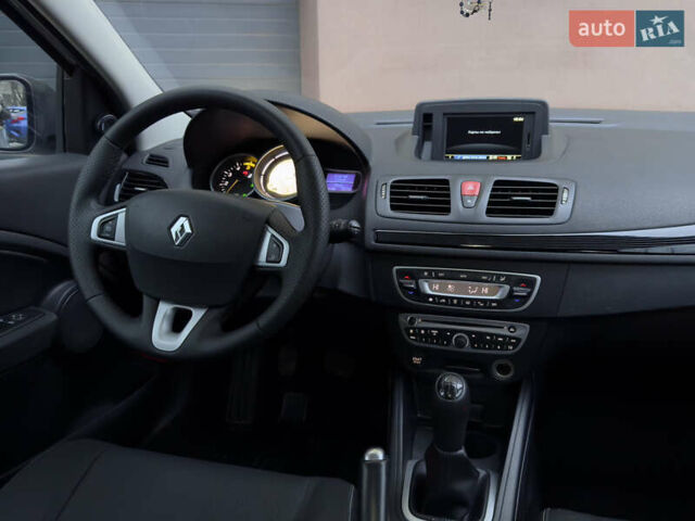 Белый Рено Меган, объемом двигателя 1.46 л и пробегом 275 тыс. км за 5800 $, фото 18 на Automoto.ua