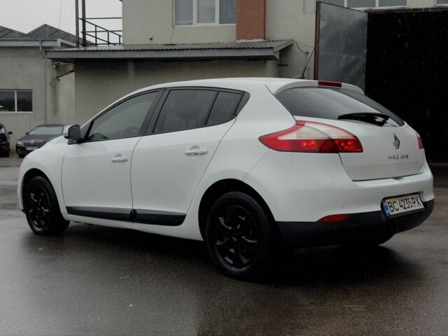 Білий Рено Меган, об'ємом двигуна 1.5 л та пробігом 245 тис. км за 7100 $, фото 14 на Automoto.ua