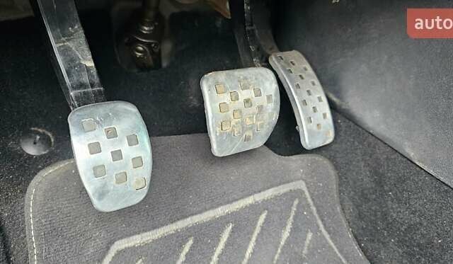 Белый Рено Меган, объемом двигателя 1.5 л и пробегом 231 тыс. км за 7200 $, фото 14 на Automoto.ua