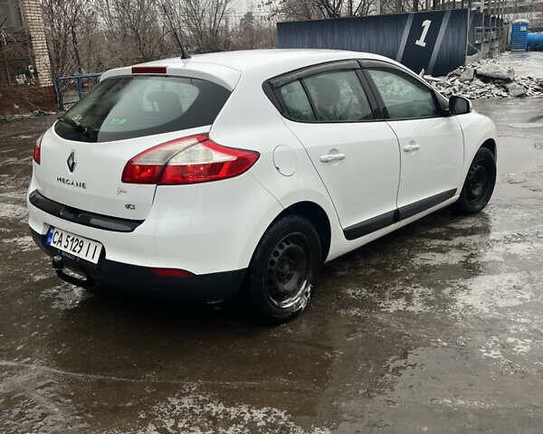 Білий Рено Меган, об'ємом двигуна 1.5 л та пробігом 246 тис. км за 6000 $, фото 3 на Automoto.ua