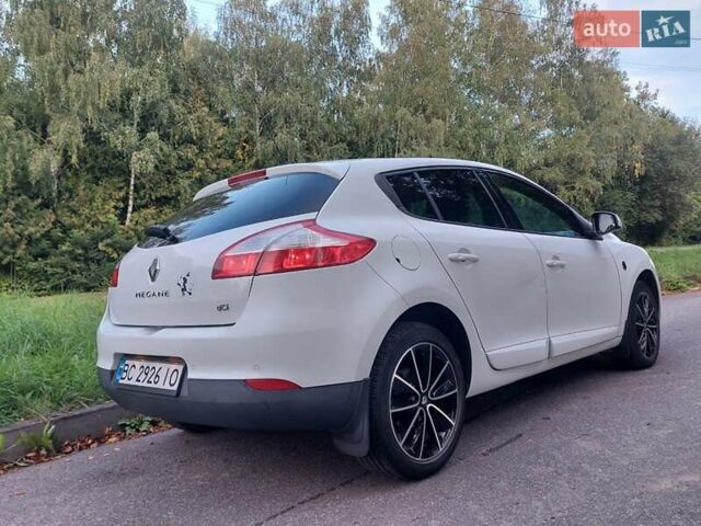 Білий Рено Меган, об'ємом двигуна 1.46 л та пробігом 163 тис. км за 7500 $, фото 32 на Automoto.ua