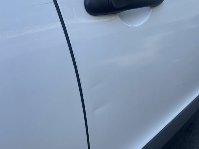 Белый Рено Меган, объемом двигателя 1.5 л и пробегом 270 тыс. км за 6500 $, фото 12 на Automoto.ua