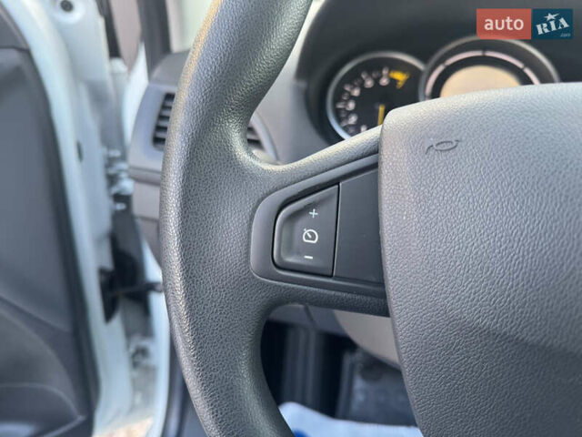 Білий Рено Меган, об'ємом двигуна 1.6 л та пробігом 139 тис. км за 7600 $, фото 48 на Automoto.ua