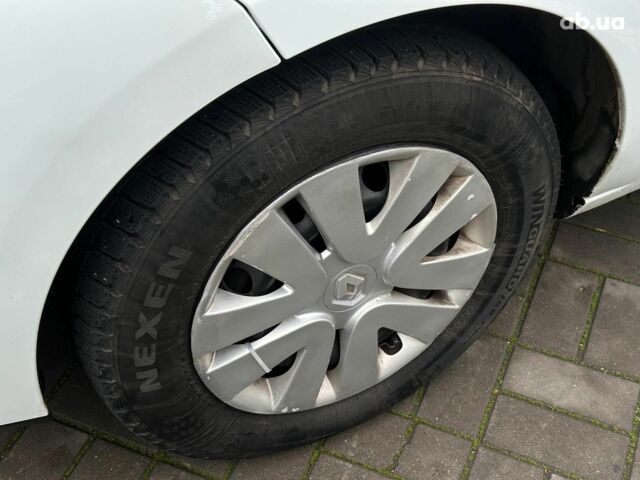 Белый Рено Меган, объемом двигателя 1.5 л и пробегом 275 тыс. км за 6440 $, фото 7 на Automoto.ua