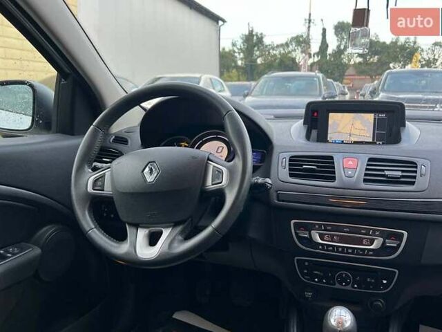 Белый Рено Меган, объемом двигателя 1.46 л и пробегом 188 тыс. км за 7700 $, фото 11 на Automoto.ua